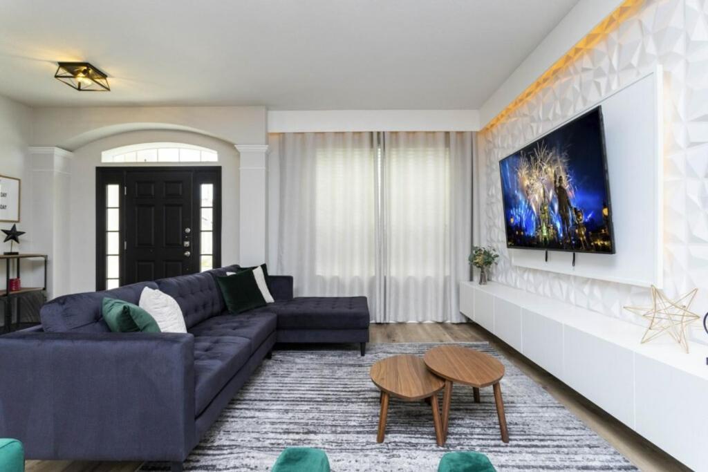 6 Bedrooms Pool And Game Room - 2 Miles To Disney 7817 オーランド エクステリア 写真