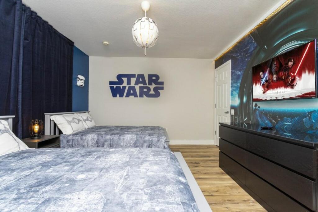 6 Bedrooms Pool And Game Room - 2 Miles To Disney 7817 オーランド エクステリア 写真