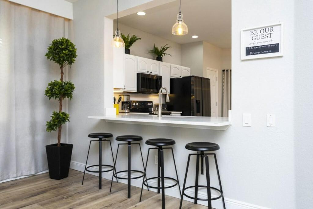 6 Bedrooms Pool And Game Room - 2 Miles To Disney 7817 オーランド エクステリア 写真