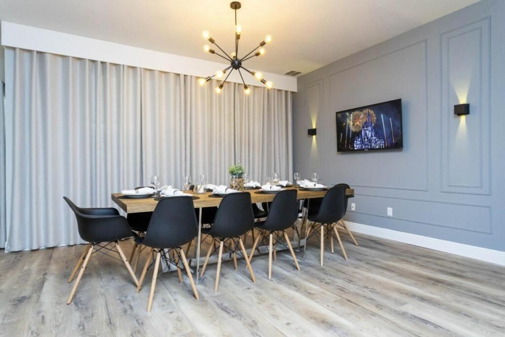 6 Bedrooms Pool And Game Room - 2 Miles To Disney 7817 オーランド エクステリア 写真