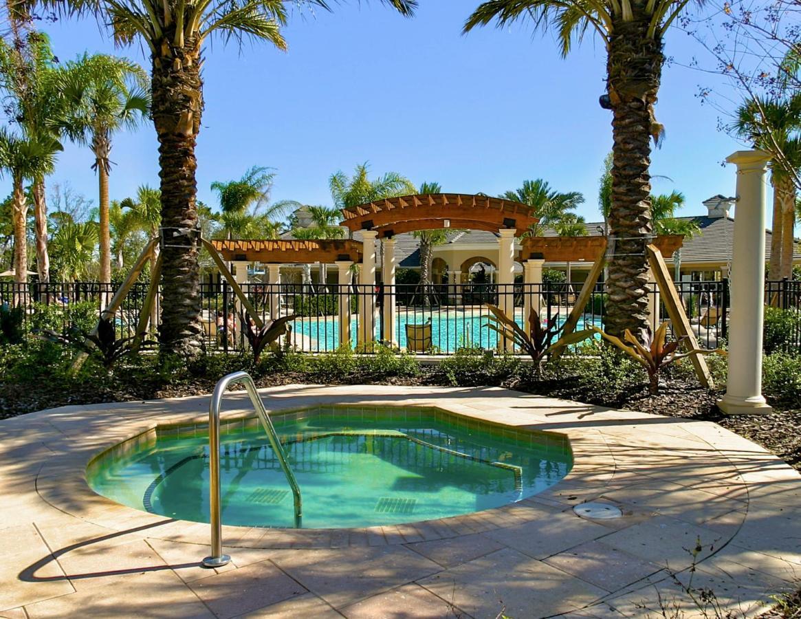 6 Bedrooms Pool And Game Room - 2 Miles To Disney 7817 オーランド エクステリア 写真