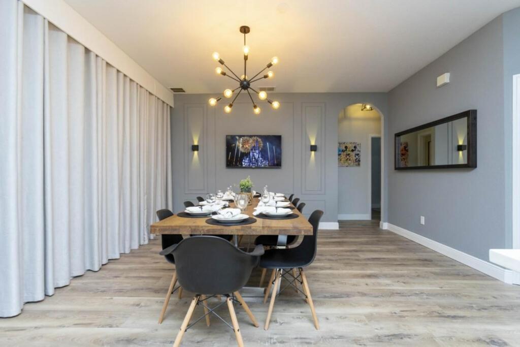 6 Bedrooms Pool And Game Room - 2 Miles To Disney 7817 オーランド エクステリア 写真