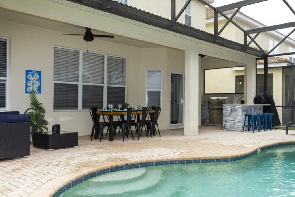 6 Bedrooms Pool And Game Room - 2 Miles To Disney 7817 オーランド エクステリア 写真