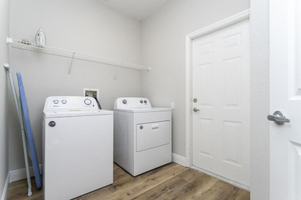 6 Bedrooms Pool And Game Room - 2 Miles To Disney 7817 オーランド エクステリア 写真